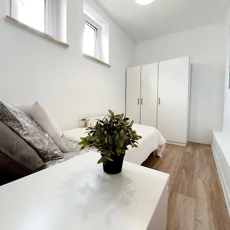 Mieszkanie Swietojanska 78 Apartment